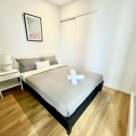 Contemporary 2-Bed Apartment In Melbourne Cbd Exterior photo