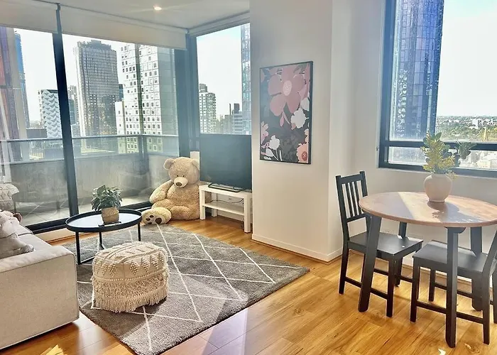 Contemporary 2-Bed Apartment In Melbourne Cbd